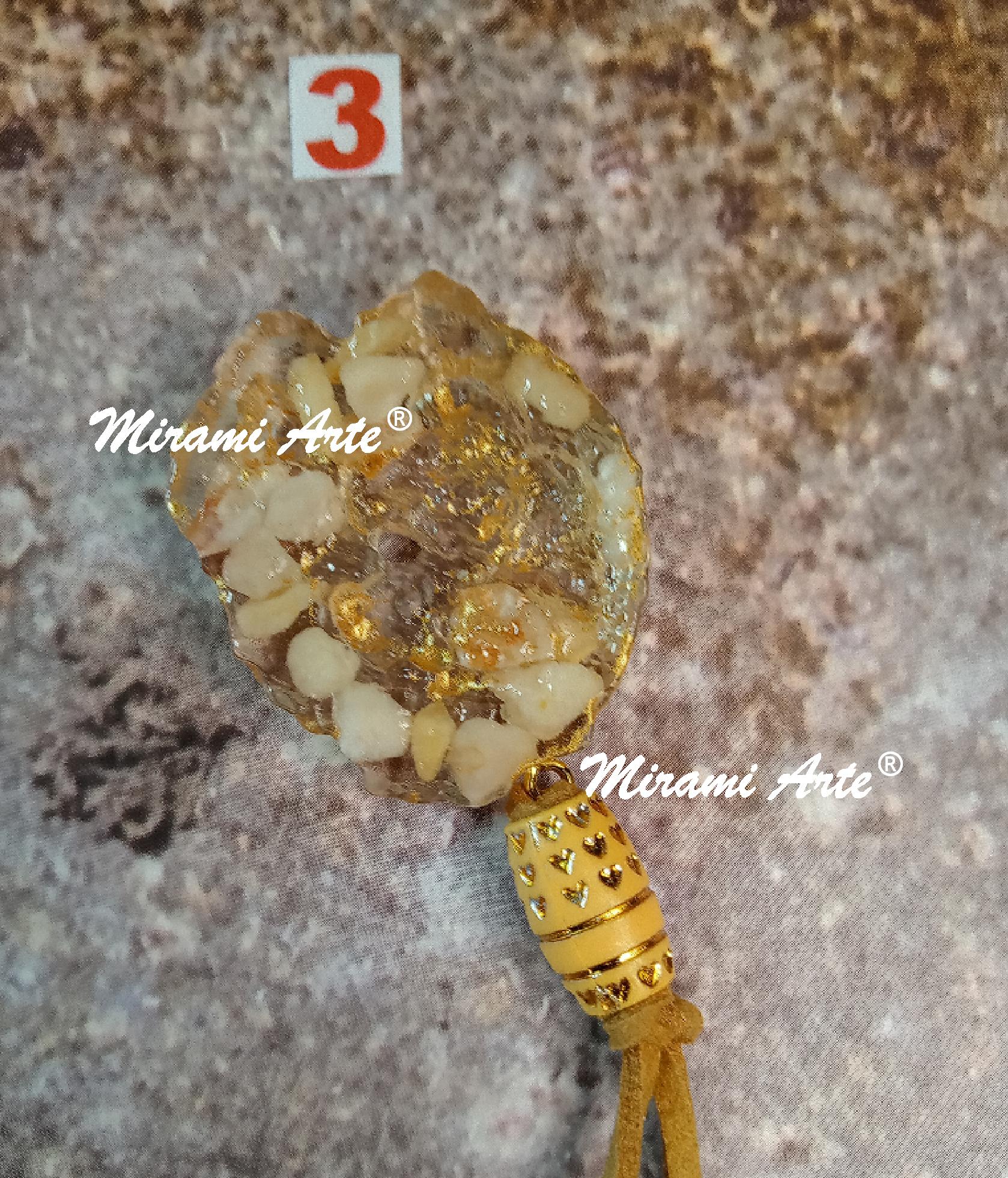 Medallón Piedras en Resina Transparente - Imagen 4