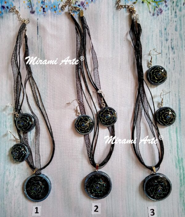 Conjunto Colgante y Aros Base Redonda Cinta