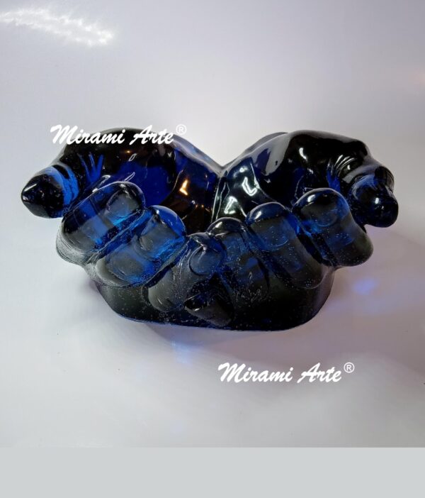 Manos en Resina Azul Semi Transparente - Imagen 2